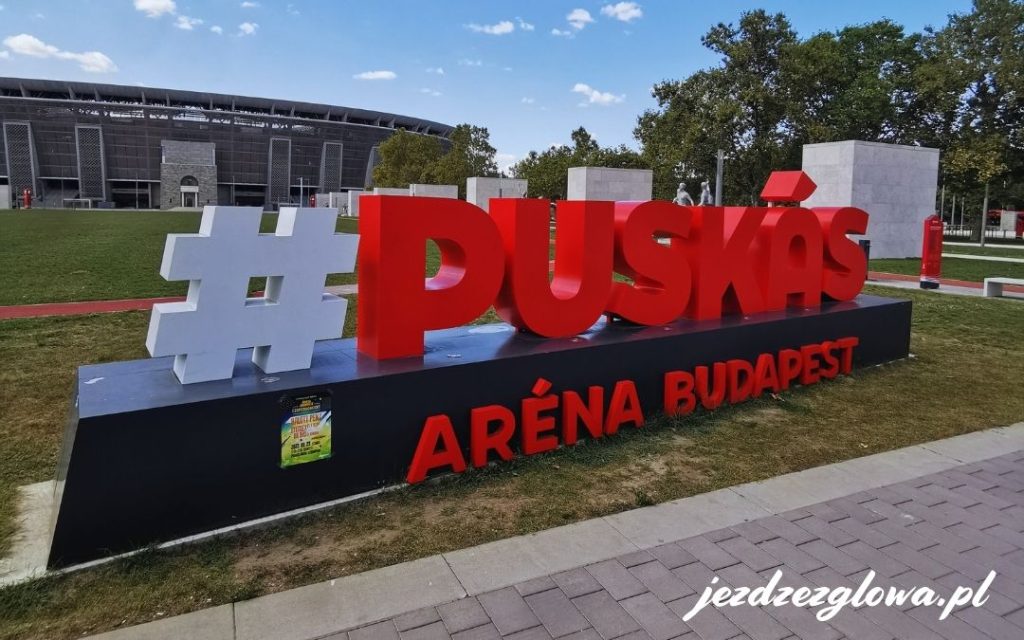 Arena Budapest z napisem #Puskás Aréna