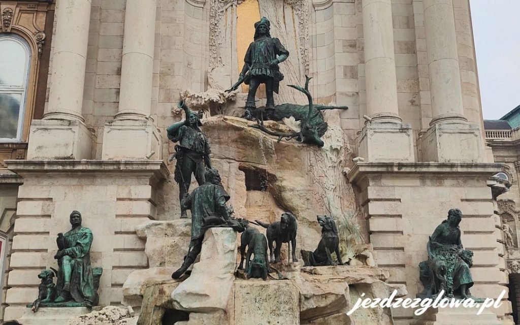 Fontanna króla Macieja na Wzgórzu Zamkowym w Budapeszcie