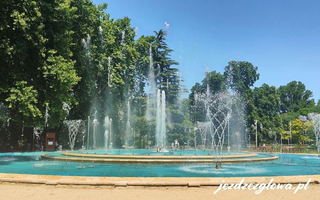 Fontanna w Parku na wyspie Małgorzaty w Budapeszcie
