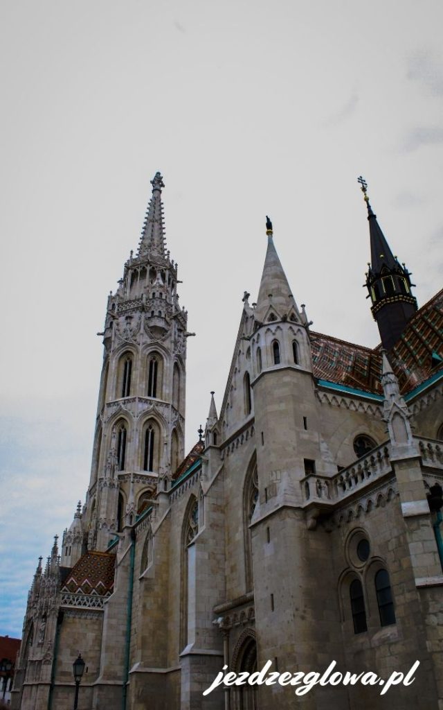 Kościół Macieja w Budapeszcie – widok boczny