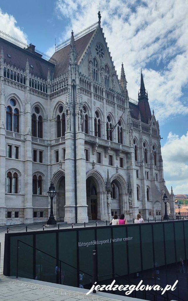 Wejście do Parlamentu w Budapeszcie