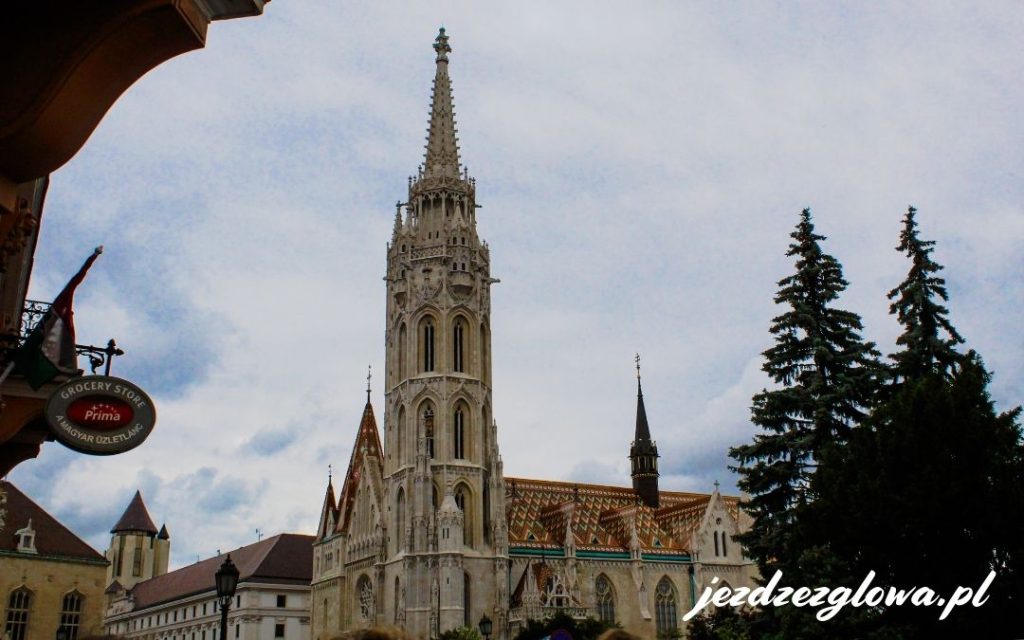 Wieża kościoła św. Macieja na Wzgórzu Zamkowym w Budapeszcie