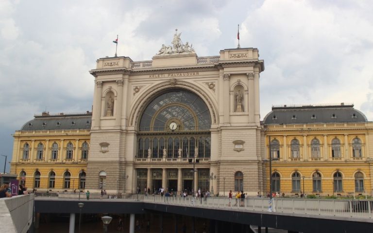 Dworzec Keleti w Budapeszcie - widok frontalny