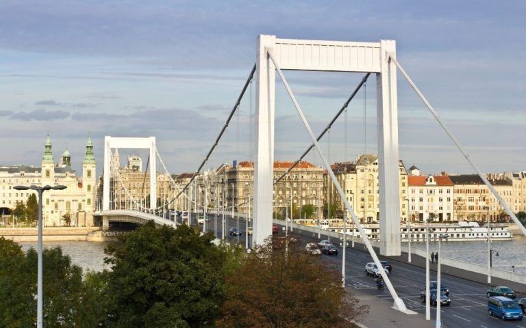 Most Elżbiety w Budapeszcie za dnia