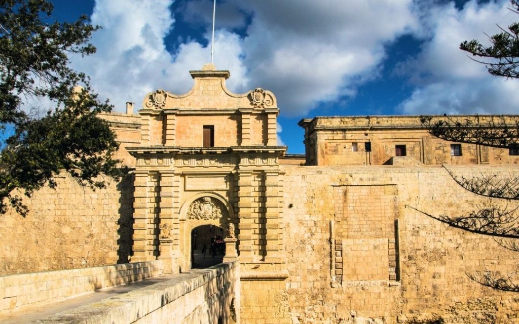 Barokowa brama do miasta Mdina na Malcie