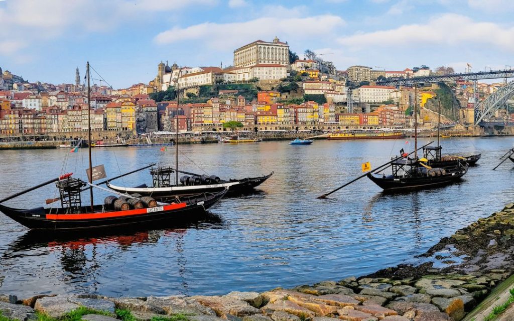 Historyczna dzielnica Ribeira w Porto, w Portugalii