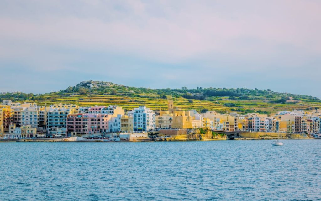 Nadbrzeże Bugibby na Malcie