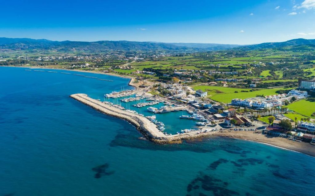 Port Latchi na Cyprze