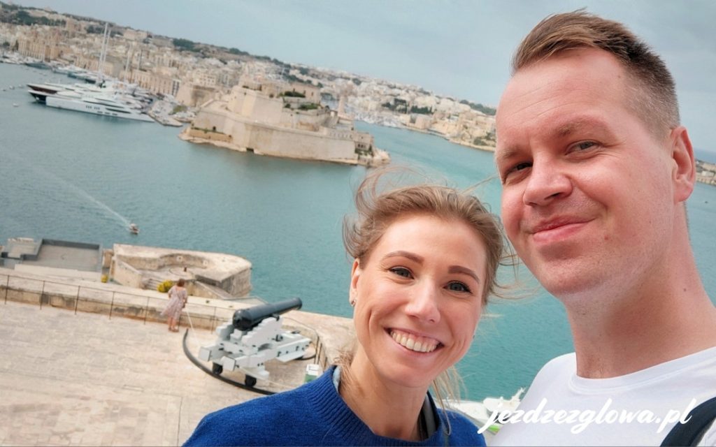 Widok na Grand Harbour i Fort St. Angelo