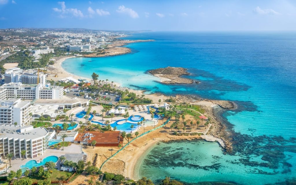 Widok z lotu ptaka na Ayia Napa na Cyprze