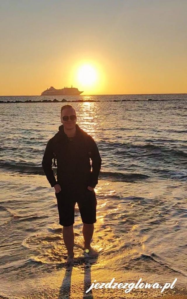 Złota godzina na plaży