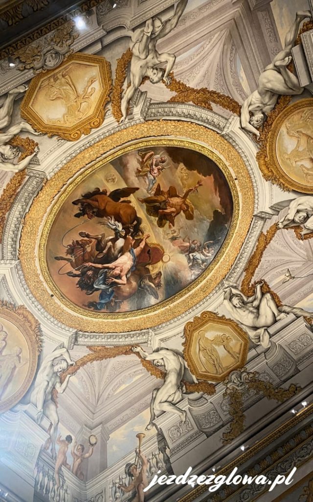 Fresk "Upadek Faetona" na suficie w Galerii Borghese w Rzymie