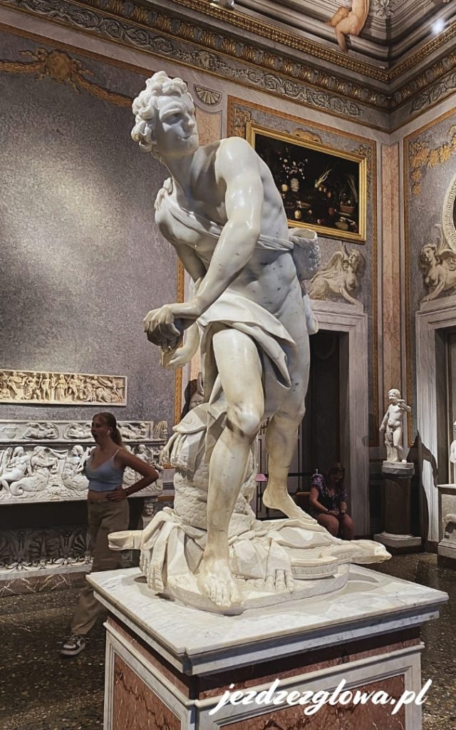 Rzeźba Dawida w Galerii Borghese w Rzymie
