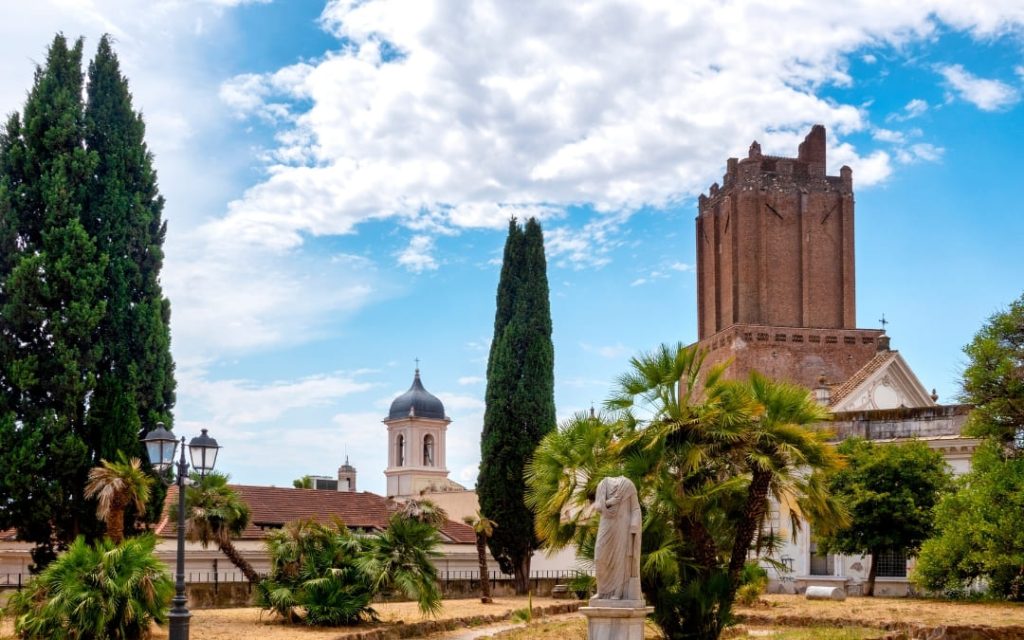 Torre delle Milizie - widok z Villi Aldobrandini