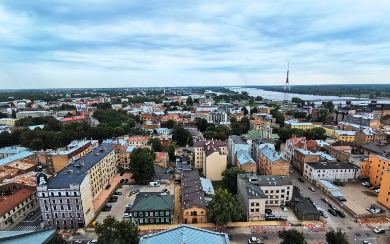 Ryga – kompleksowy przewodnik po stolicy Łotwy i jej najważniejszych miejscach