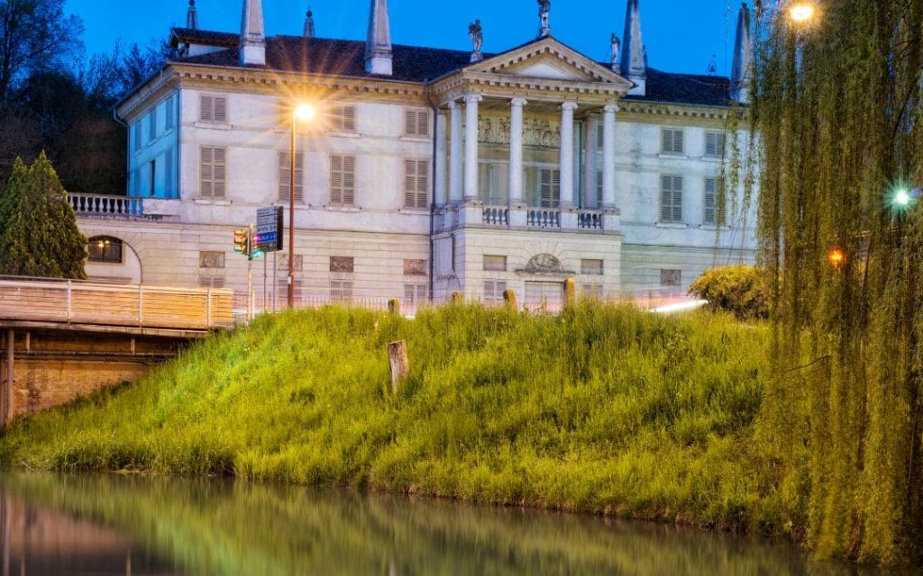 Villa Foscarini Rossi w Stra nad rzeką Brenta, zabytkowa willa w prowincji Wenecji 