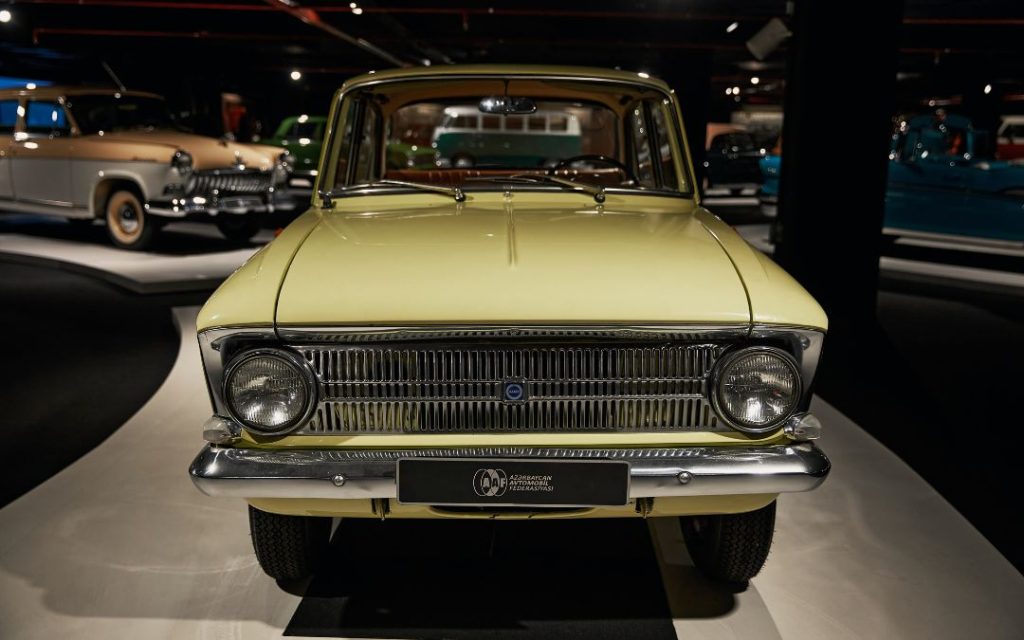 Zabytkowy Moskwicz 426 E