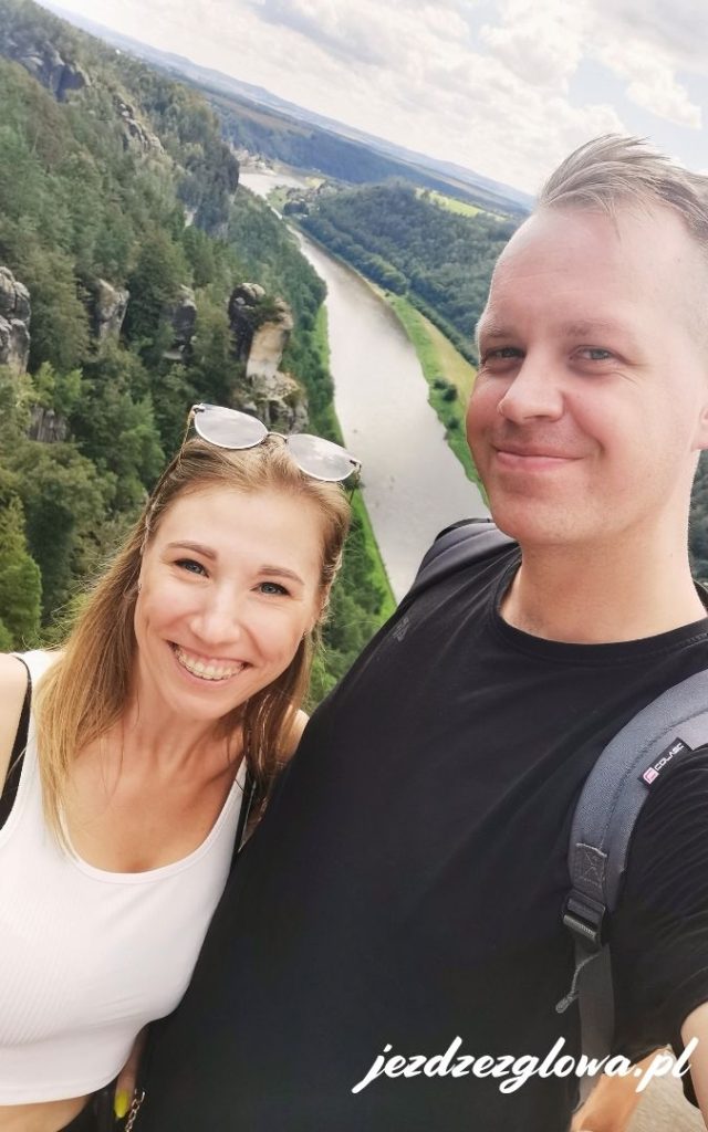 Turyści w Szwajcarii Saksońskiej