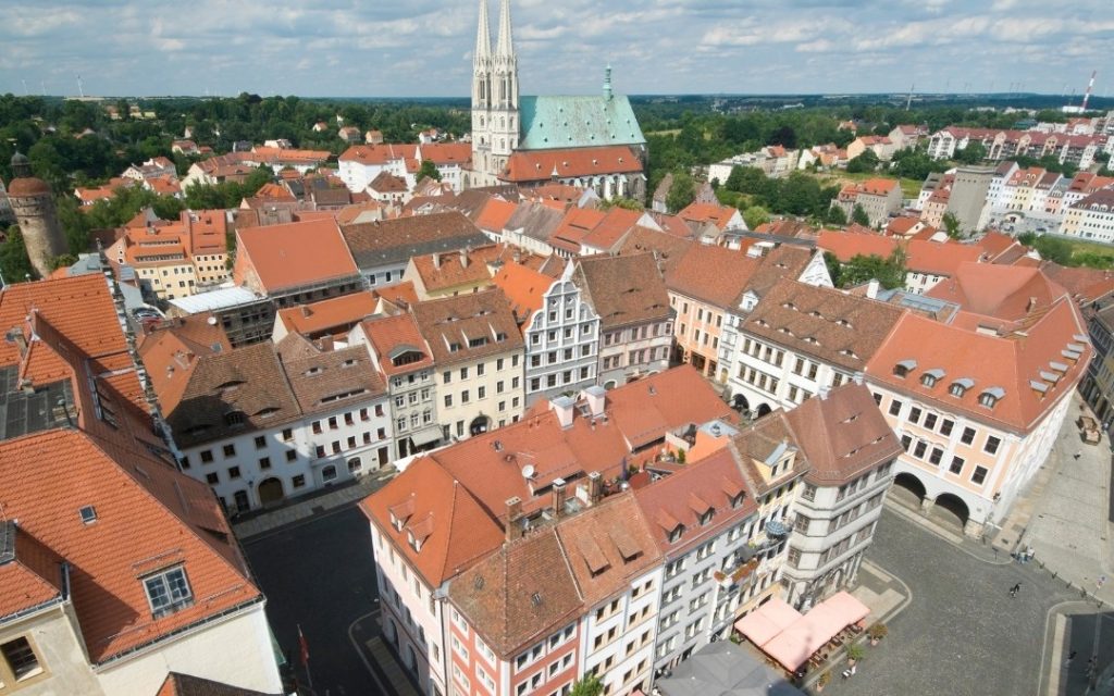 Panorama Görlitz z rynkiem i kościołem św. Piotra i Pawła