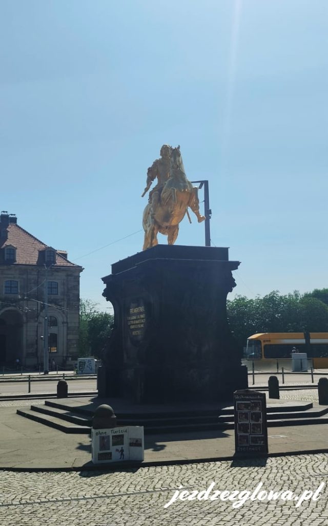 Złoty Jeździec w Dreźnie na Neustädter Markt