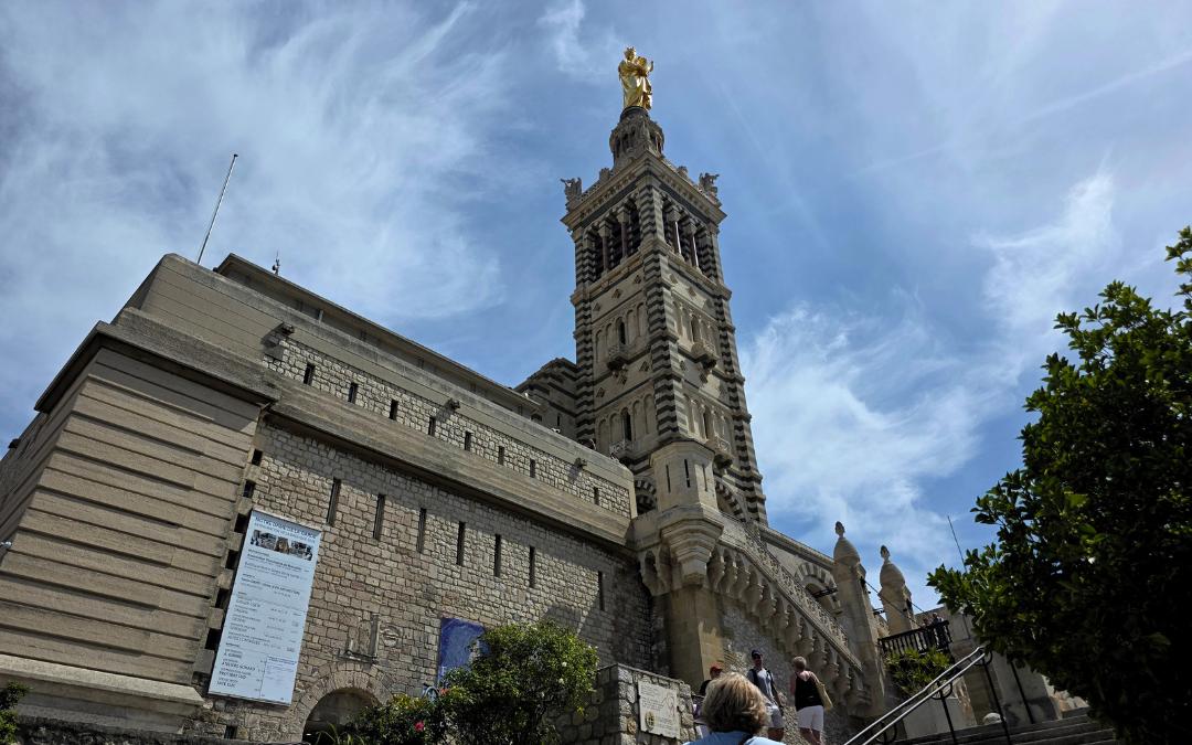 Bazylika Notre-Dame de la Garde z zewnątrz