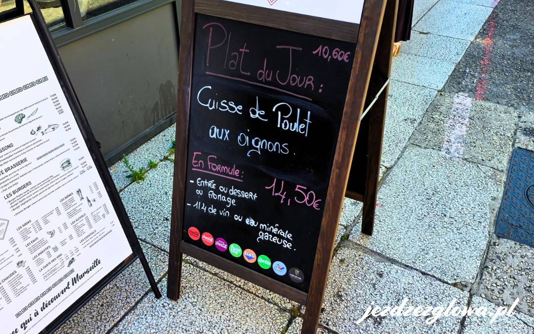 Menu dnia przed restauracją w Marsylii